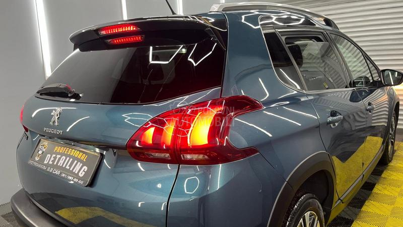 Peugeot 2008 ALLURE 1OF1