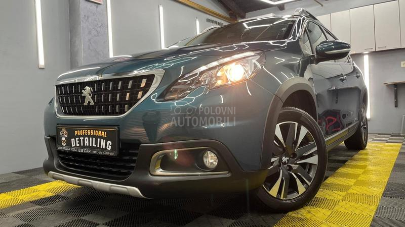 Peugeot 2008 ALLURE 1OF1