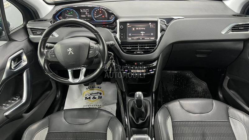 Peugeot 2008 ALLURE 1OF1