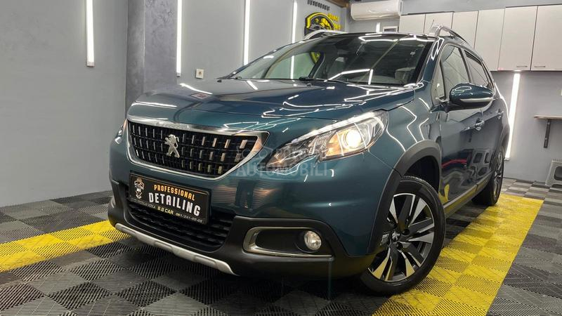 Peugeot 2008 ALLURE 1OF1