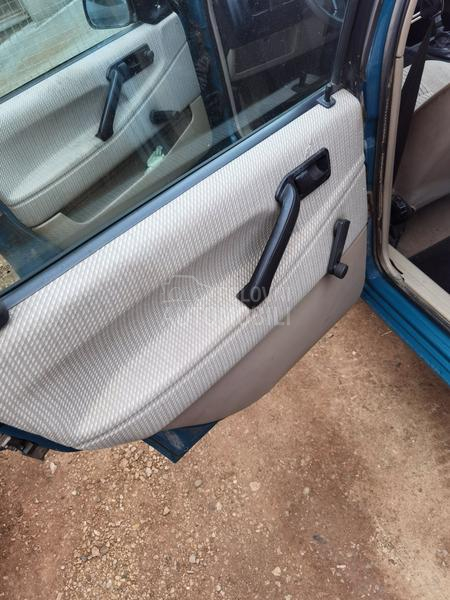 Volkswagen Passat B3 1.6 d air-con