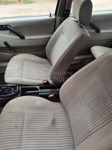 Volkswagen Passat B3 1.6 d air-con