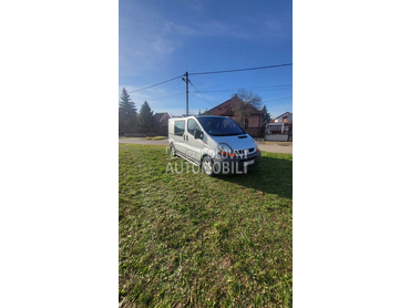 Renault Trafic 2.5