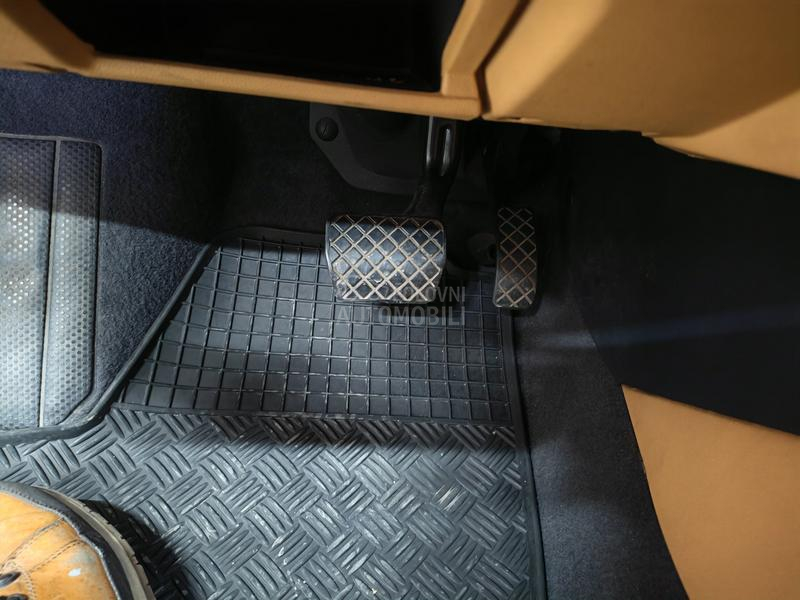 Škoda Fabia 1.4b aut. menj.