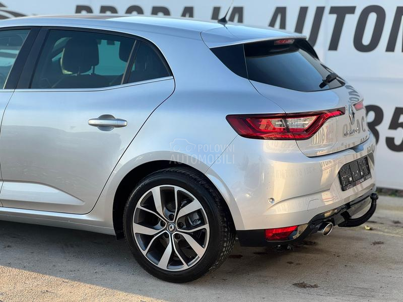 Renault Megane BOSE