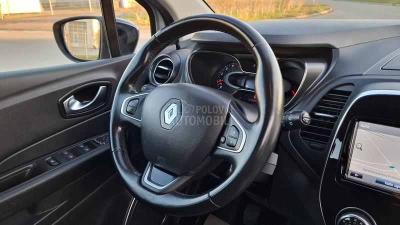 Renault Captur by color