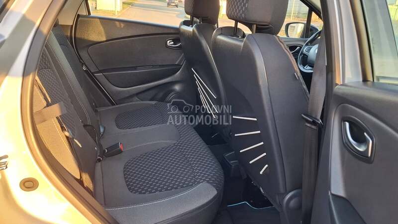 Renault Captur by color