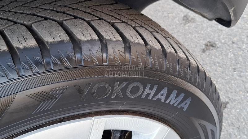 Renault Captur by color