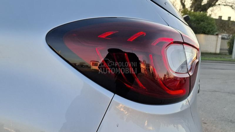 Renault Captur by color