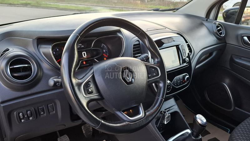 Renault Captur by color