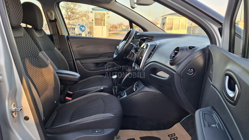 Renault Captur by color