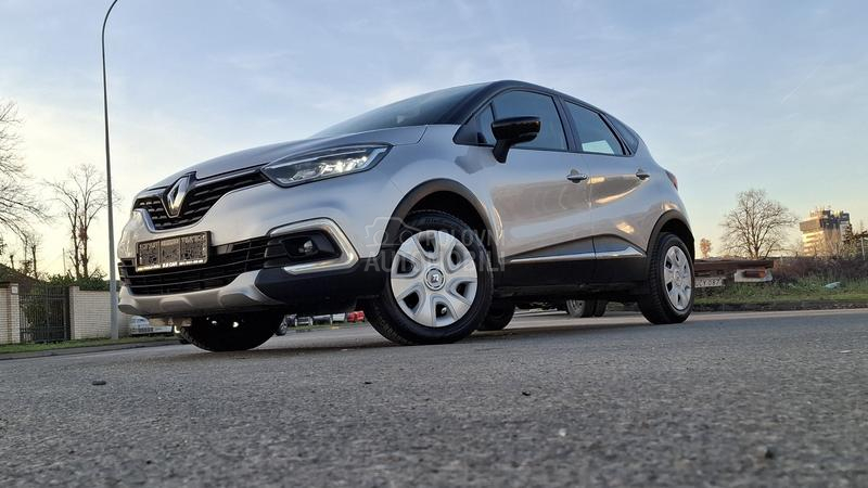 Renault Captur by color