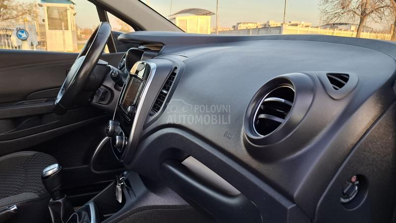 Renault Captur by color