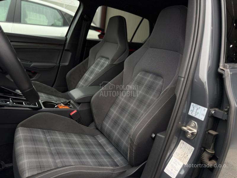 Volkswagen Golf 8 GTD/Nardo/Black/IQ