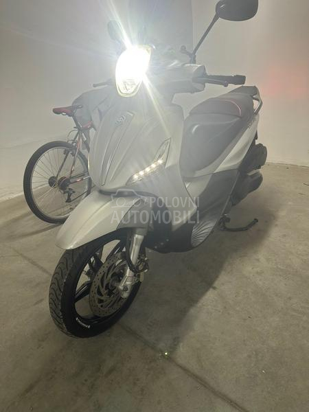 Piaggio beverly 350 st