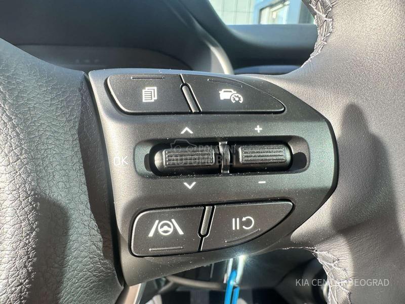 Kia Stonic G1.2 LX URBAN M/T