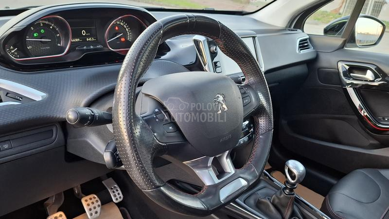 Peugeot 2008 Gt line 1/1