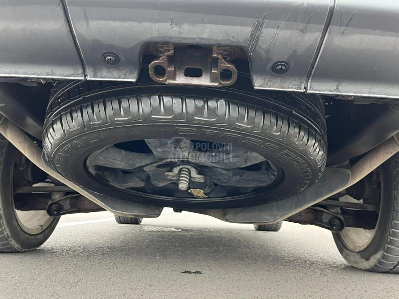 Land Rover Range Rover Sport HSE 2.7D 4x4 AUTO