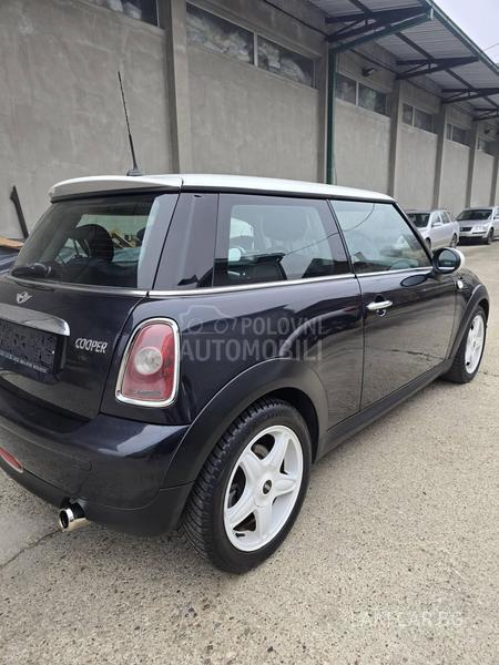 MINI Cooper 1.6b