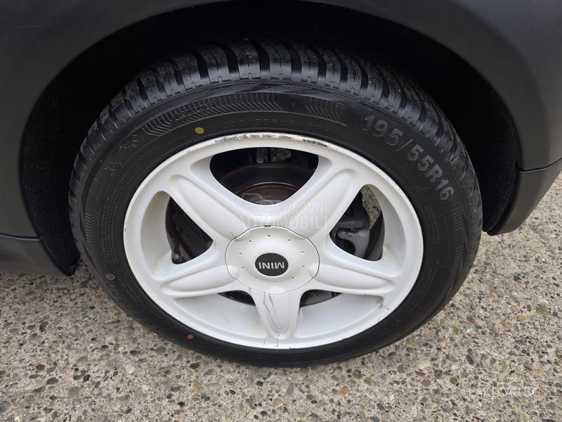 MINI Cooper 1.6b