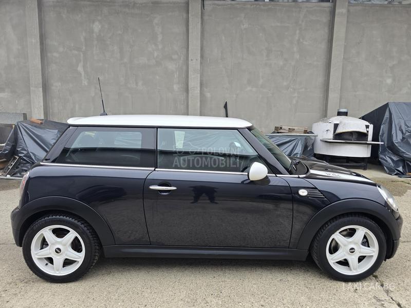 MINI Cooper 1.6b