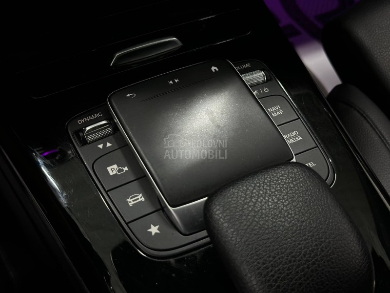 Mercedes Benz CLA 180 AMB AUT