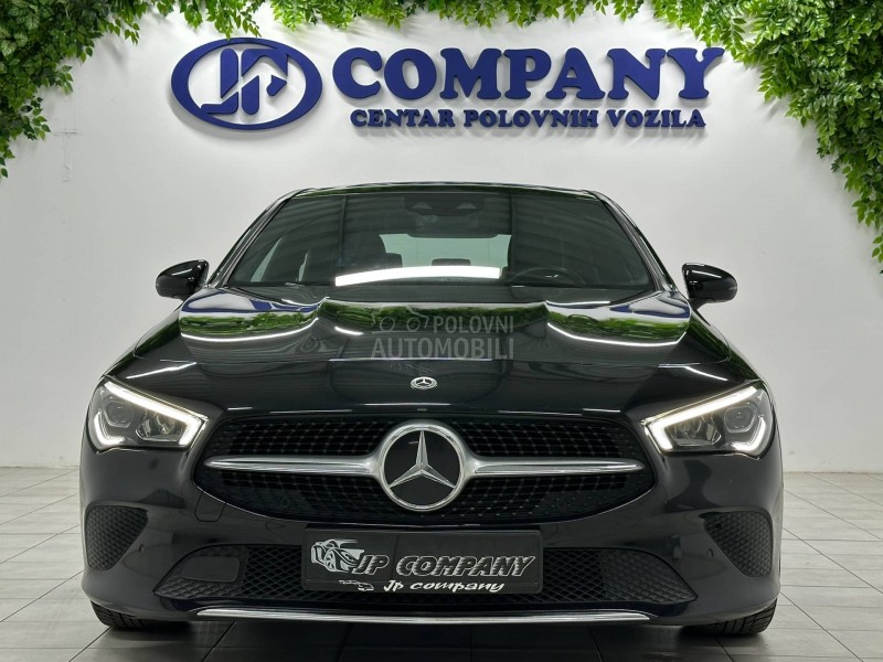 Mercedes Benz CLA 180 AMB AUT