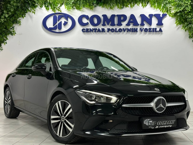 Mercedes Benz CLA 180 AMB AUT