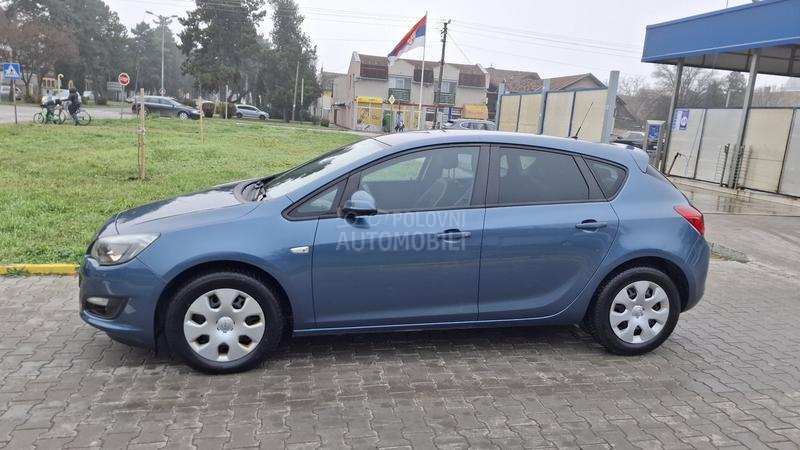 Opel Astra J 1.6cdti