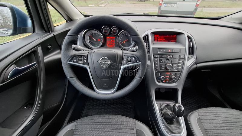 Opel Astra J 1.6cdti