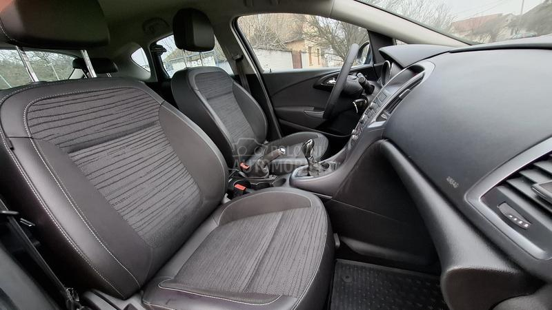 Opel Astra J 1.6cdti