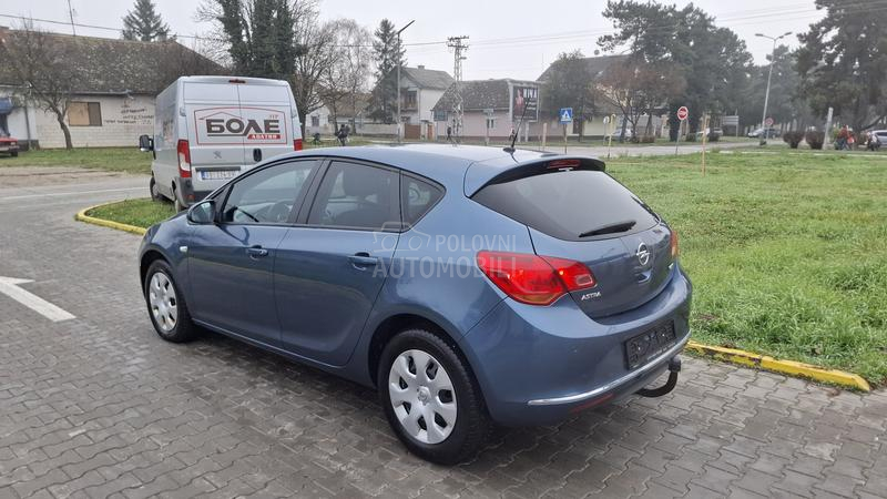 Opel Astra J 1.6cdti