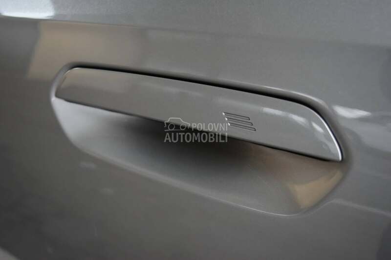 BMW X1 sDrive 18i AT