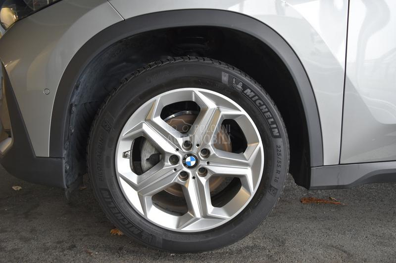 BMW X1 sDrive 18i AT