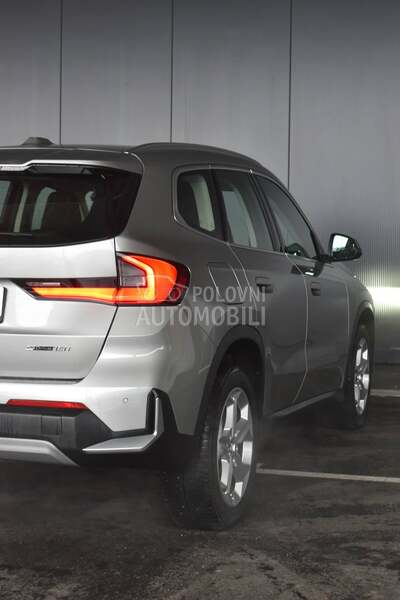 BMW X1 sDrive 18i AT