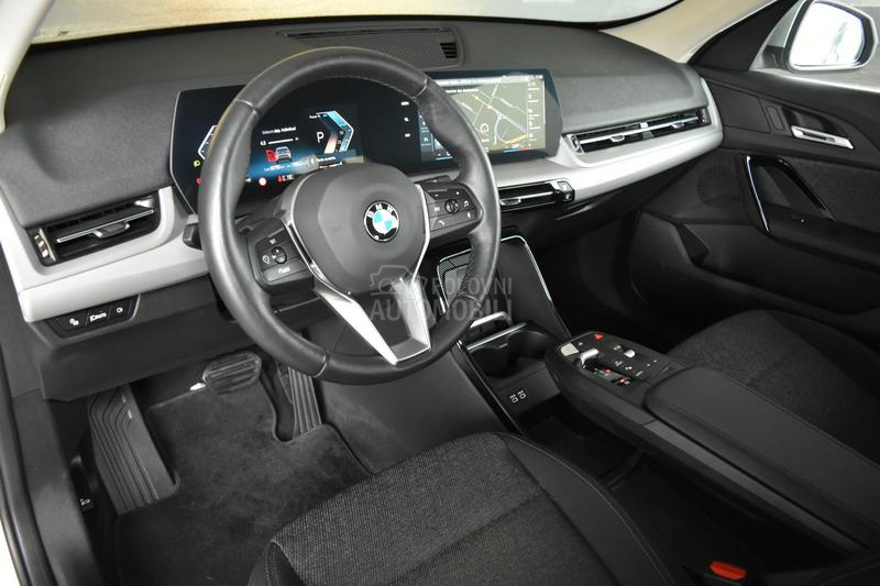 BMW X1 sDrive 18i AT