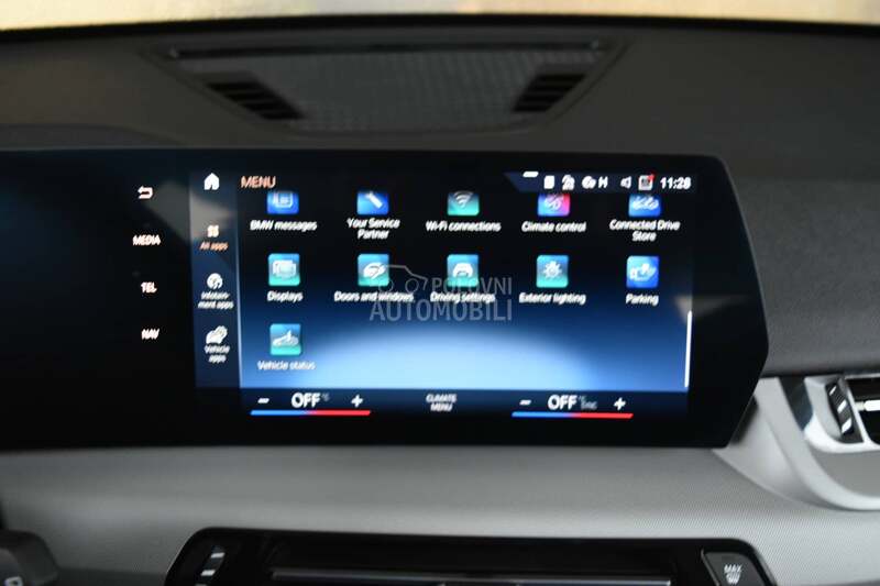 BMW X1 sDrive 18i AT