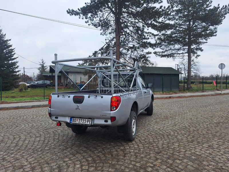 Mitsubishi L200 