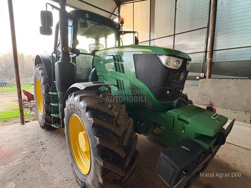 John Deere 6195M