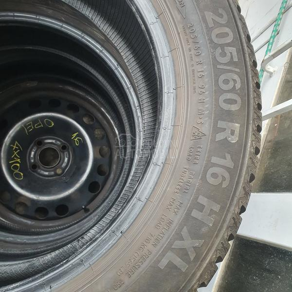 Semperit 205/60 R16 Zimska