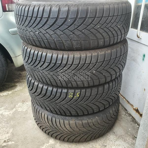 Semperit 205/60 R16 Zimska