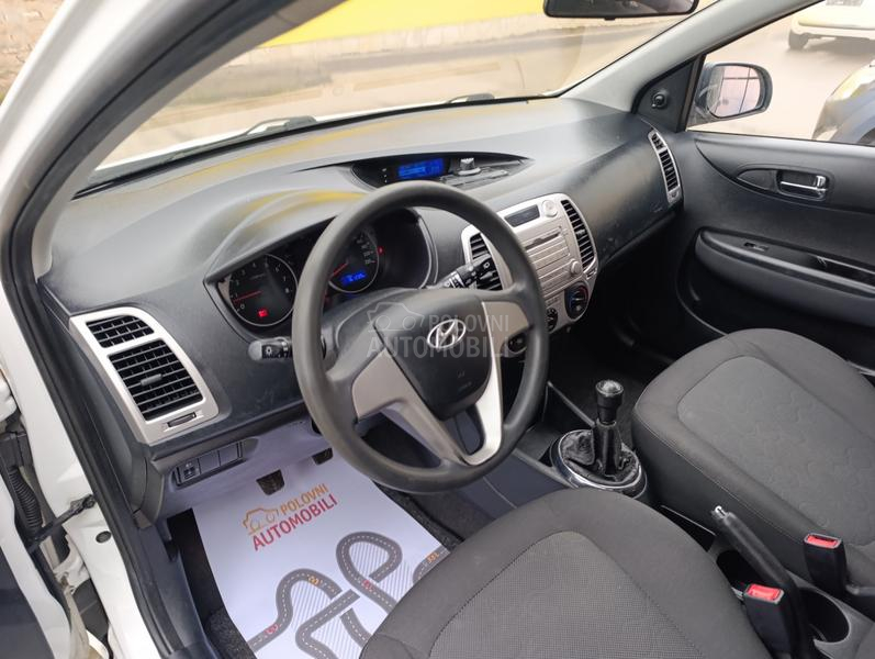 Hyundai i20 1.2 ben 5 v r a t a