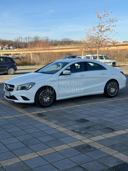 Mercedes Benz CLA 180 