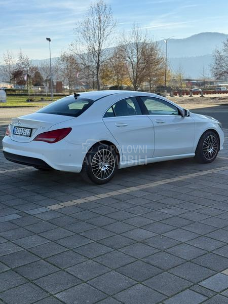 Mercedes Benz CLA 180 