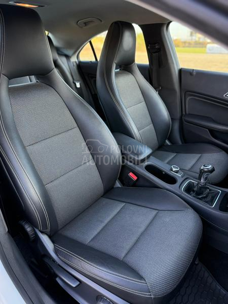 Mercedes Benz CLA 180 