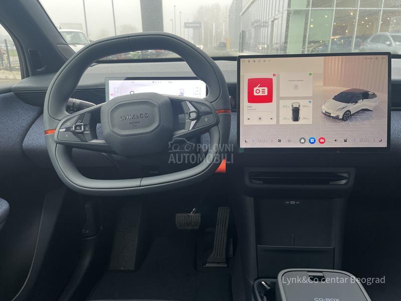 Lynk & Co 02 CORE