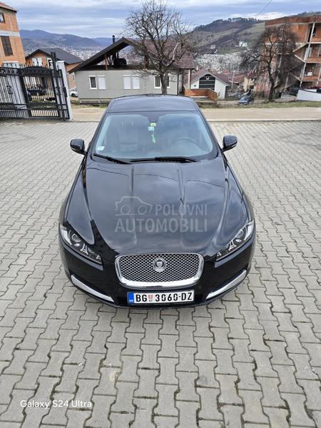 Jaguar XF 