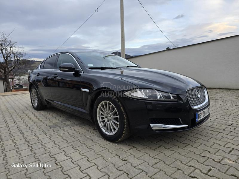 Jaguar XF 