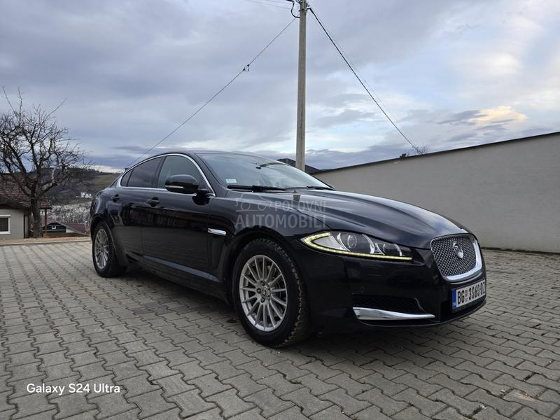 Jaguar XF 