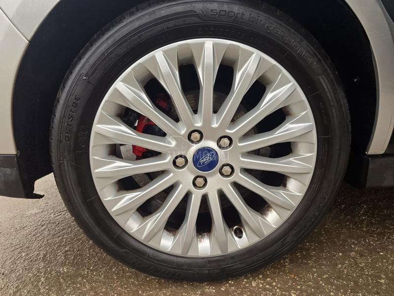 Ford C-Max 1,6 Championes